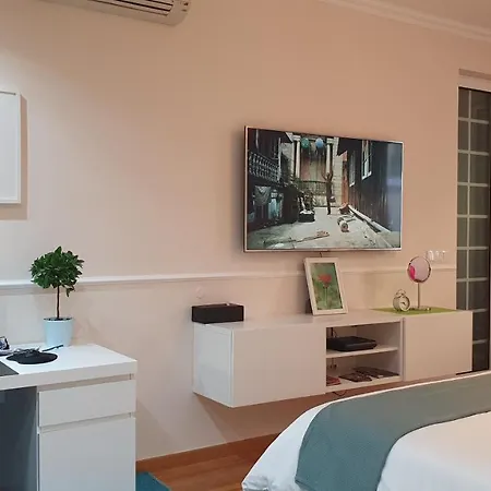 Sweethome Apartment *